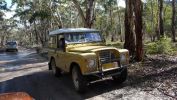 17 Classic Land Rover.jpg