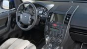 Land-Rover-Freelander-2-SUV-2011-dash-angle.jpg